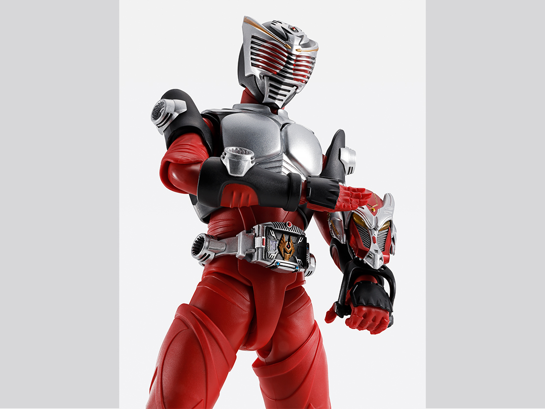 MASKED RIDER RYUKI Figure S.H.Figuarts (SHINKOCCHOU SEIHOU) MASKED RIDER RYUKI